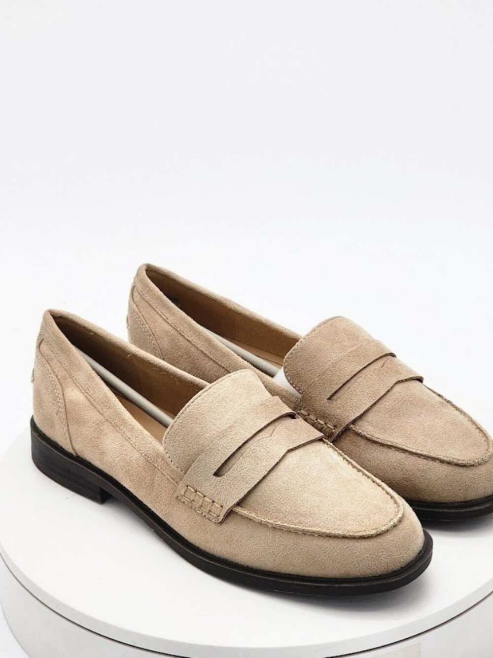 Journee Collection Brooks Taupe Penny Loafers Women’s Size 8.5 Wide WD